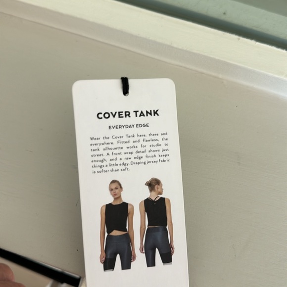 ALO white layering top. Cover tank. Size Large. BNWT STILL IN STORE !!!!! - Picture 3 of 4